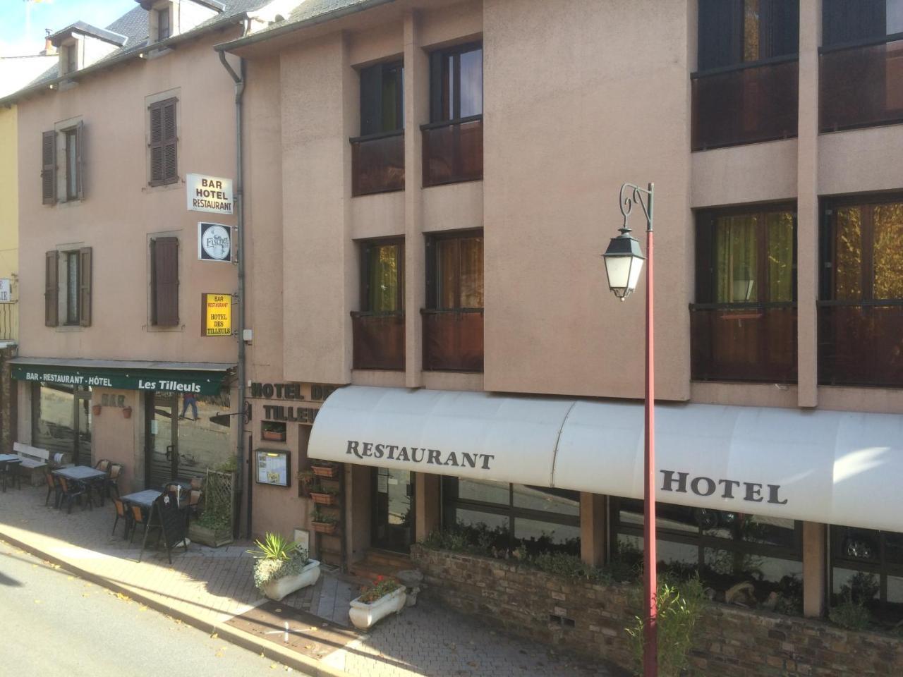 Hotel Restaurant L'Agapanthe Pont-de-Salars Buitenkant foto